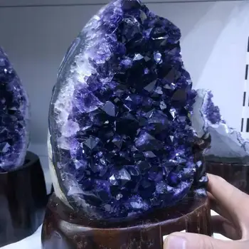 1,3 kg Loomulik lilla kristall klastri loomulik Uruguay ametüst koobas teenetemärgi + base