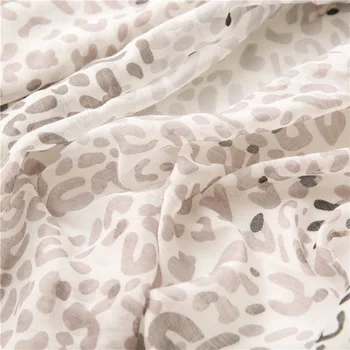 2020. aasta Uus Leopard Printida Pea-Ja Kaelarätikud Naiste Pikk pehme Trendikas Abstraktse Wrap Hijab 2 Värv Tasuta Shipping