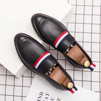 2020 luksus disainer meeste kingad business casual Kõrge Kvaliteedi mood mokassiinkingad nahast meeste chaussure homme loomulik tõeline oxford