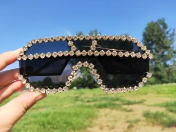 Crystal naiste Päikeseprillid brändi disainer luksus rhinestone geomeetrilisi mustreid metallist suured päikeseprillid meestele kalle objektiivi lahe