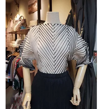 LANMREM 2020. aasta suvel uus pelated t-särk naistele Triibud slash Krae Ebaregulaarne Disain lahti kvaliteetne streetwear tops YJ120