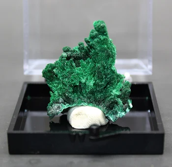 Looduslik ilus malahhiit mineraal-näidis kristall Kivid ja kristallid crystal Healing suurus kast 5.2 cm